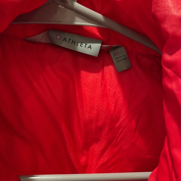 Athleta Women’s vest - Picture 2 of 2